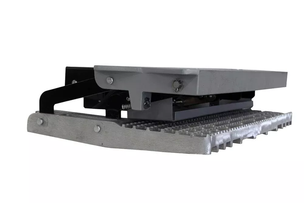 Ziamatic Retractable Vehicle Step – 7-5/8″ Drop